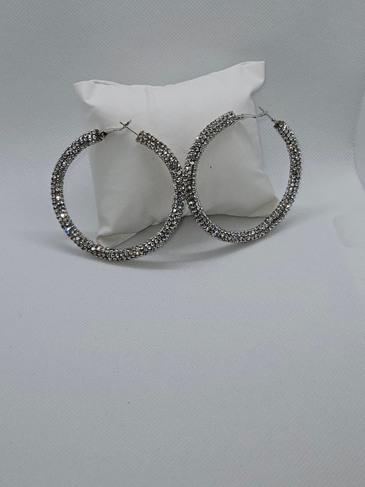 SILVER GLIMMER HOOP EARRINGS